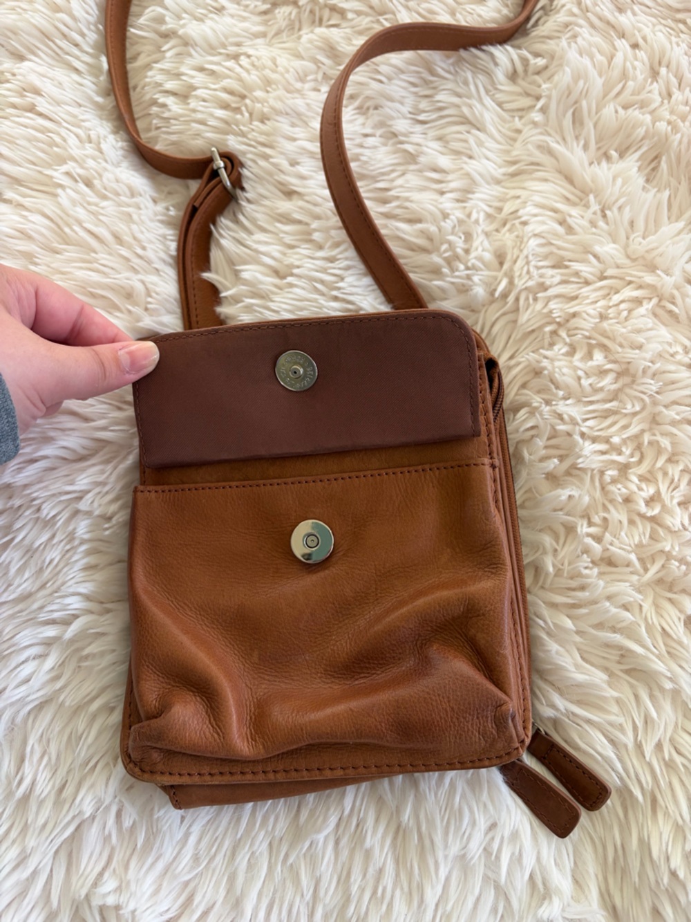 Fossil Tan Leather Messenger Crossbody Bag - Picture 3 of 6